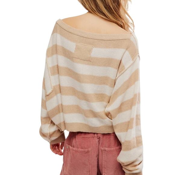 We The Free Women’s Into the Blue Oversized Crop Sweater Size Large – NWT Cozy - Picture 3 of 12